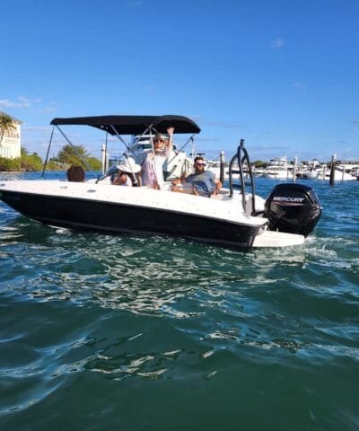 Bayliner E18 Black boat rental cruising Biscayne Bay